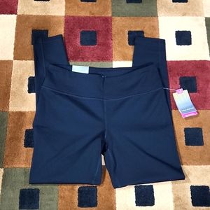 NWT Women's Tek Gear Black Shapewear leggings. Size Large
